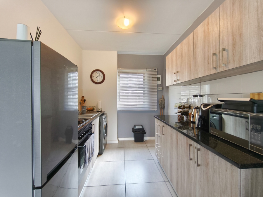 2 Bedroom Property for Sale in Aan de Wijnlanden Western Cape